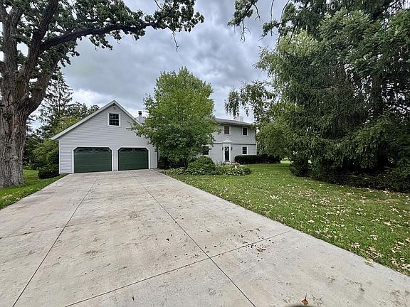2nd image of W8638 Shady Oak LANE