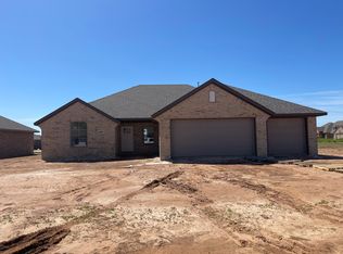 800 Sheryl Ln, Altus, OK 73521