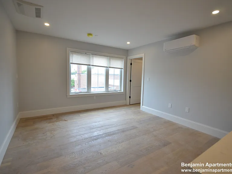 425 Market St #404 — Photo 3