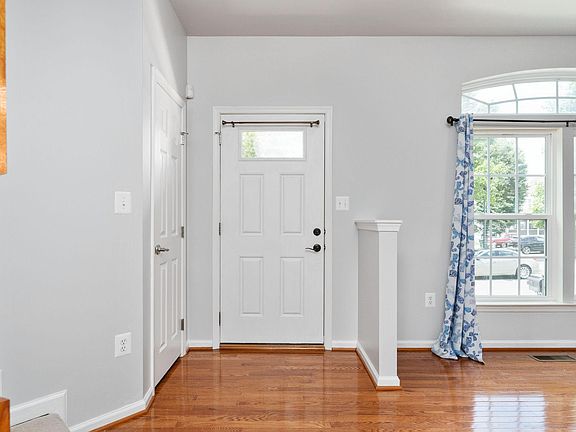 3rd image of 17305 Camellia Dr