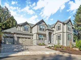 6765 SW Parkwest Ln, Portland, OR 97225