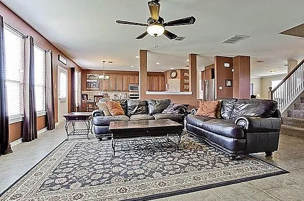 2832 Elm Fork Dr — Photo 8
