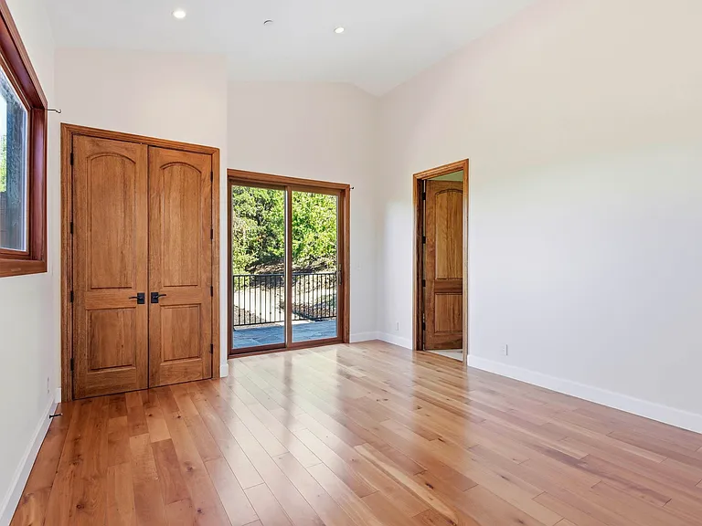 3911 Pepper Tree Ct — Photo 54