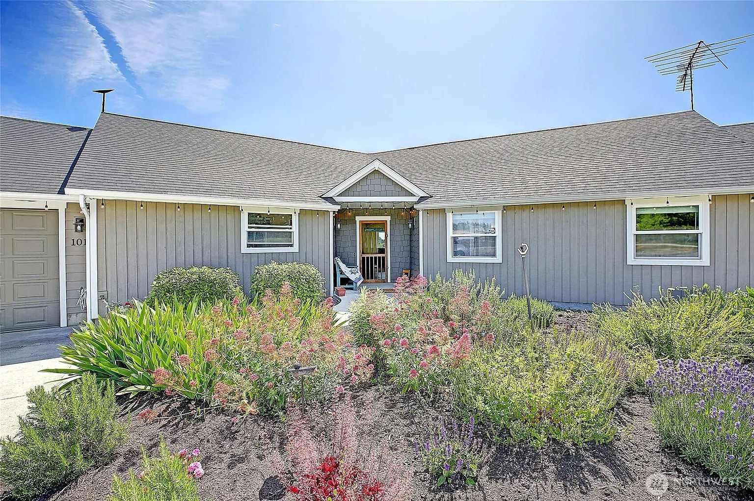 1010 Mallard Lane photo 1