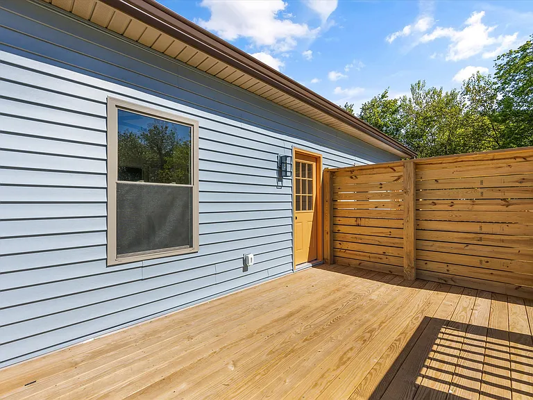 2414 E Glenwood Ave — Photo 14