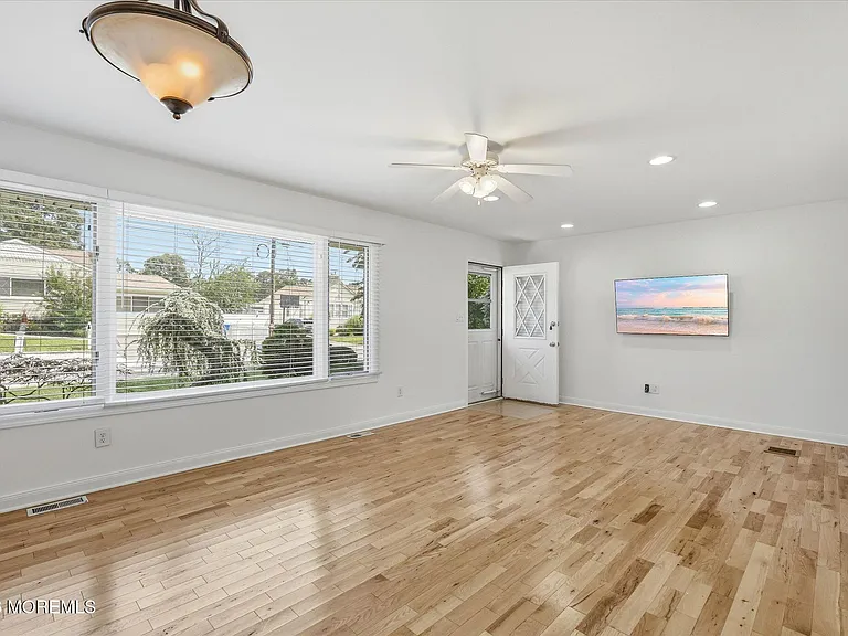 461 Augustus Rd — Photo 14
