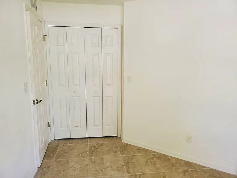 307 Urbana St — Photo 5