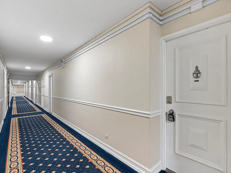 5005 Collins Ave #222 — Photo 37