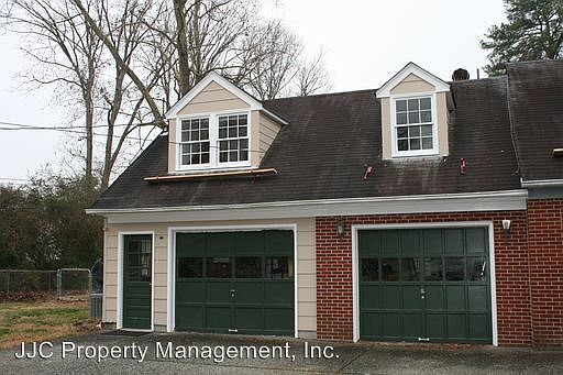 2nd image of 105 Harris Grove Ln