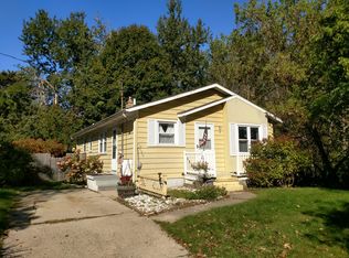 3001 Tuell St NW, Grand Rapids, MI 49504