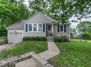 3822 Elledge Dr, Roeland Park, KS 66205