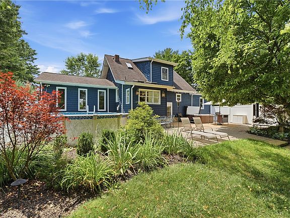 2nd image of 2906 E Elfinwild Rd