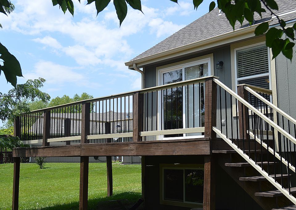Large Deck off Dining area