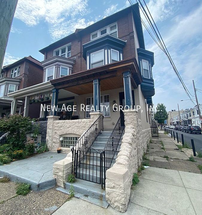 1st image of 16 51st St Floor 1
