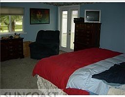 5th image of 2039 Dartmouth Dr