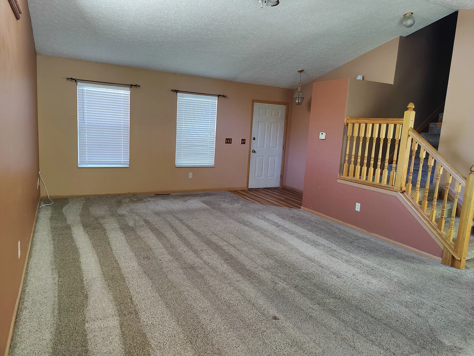 3 bed, 2.5 bath, 1473 sqft, $2,300 — Photo 3