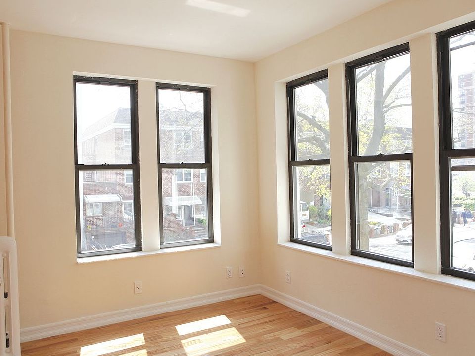 1st image of 2450 28th St APT 2