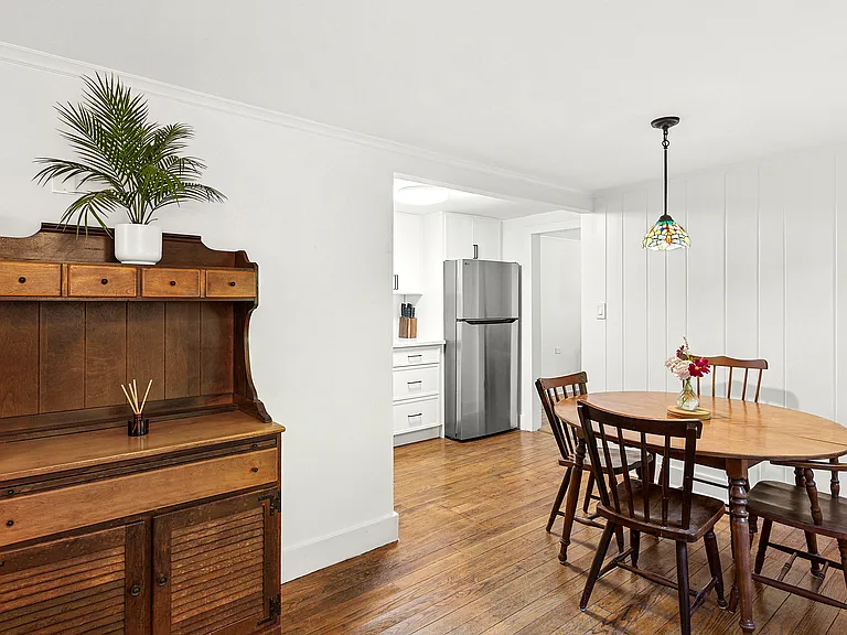 35 Woodland Ave #1 — Photo 4