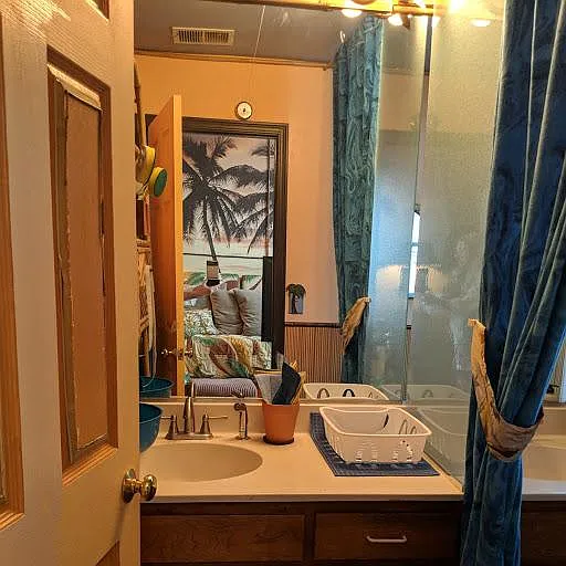 dishwashing station