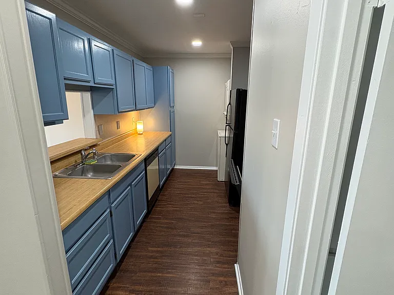 400 W South Town Dr #402 — Photo 63