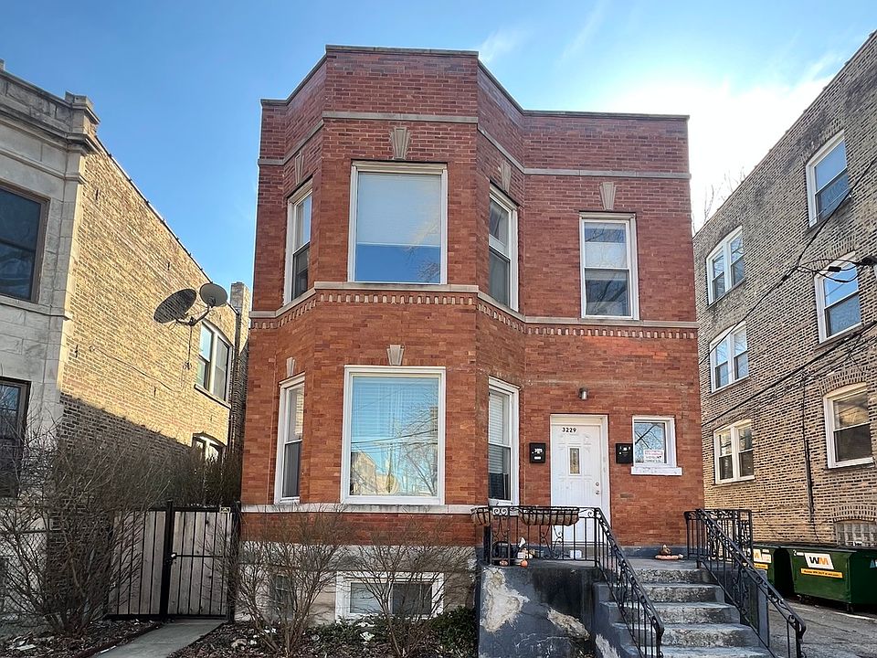 1st image of 3229 W Dickens Ave