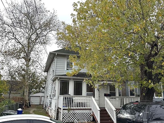 3rd image of 205 Abbey Ln