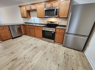112 Meadow Ridge Dr #17, Bangor, ME 04401