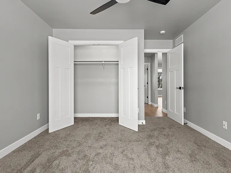 2325 Oliver Ln — Photo 24