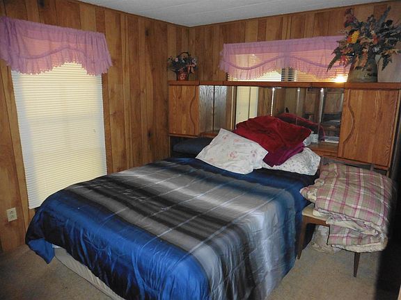 5th image of 137 Creekside Dr