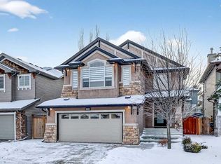 92 NE Panamount Grn NW, Calgary, AB T3K 5R7