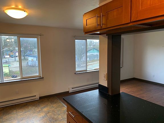 4th image of 5205 39th Ave S #15