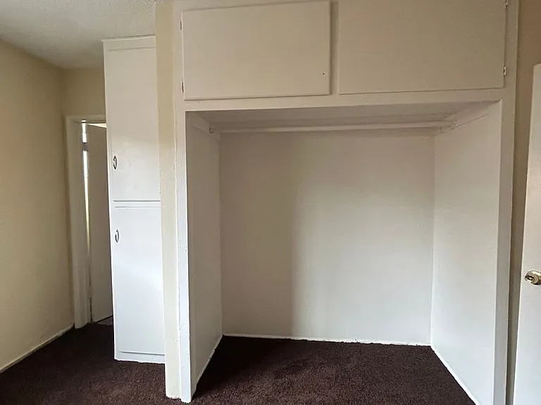 1521-1537 N Sierra Way — Photo 6