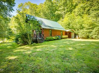 110 Shadow Mountain Rd, Roan Mountain, TN 37687