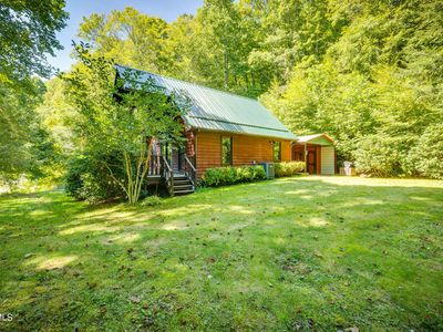 110 Shadow Mountain Rd, Roan Mountain, TN, 37687