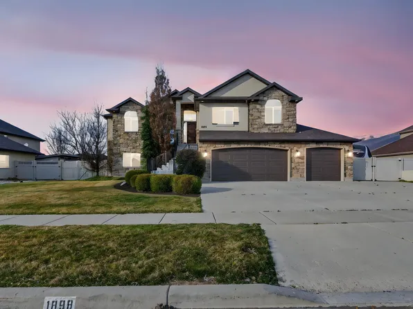1898 W Old Fort Cir, Farmington, UT 84025