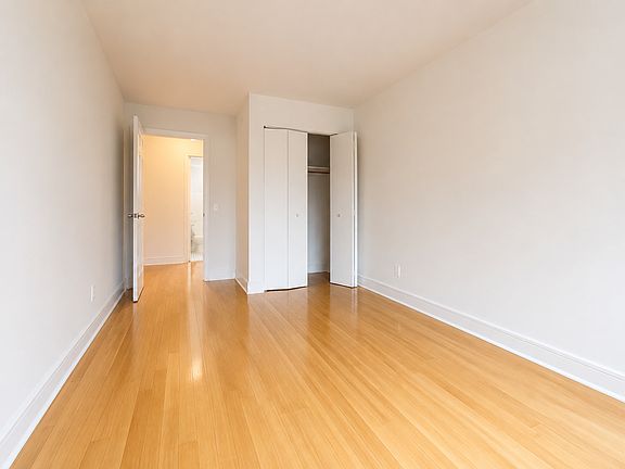 5th image of 323 W 96th St APT 315