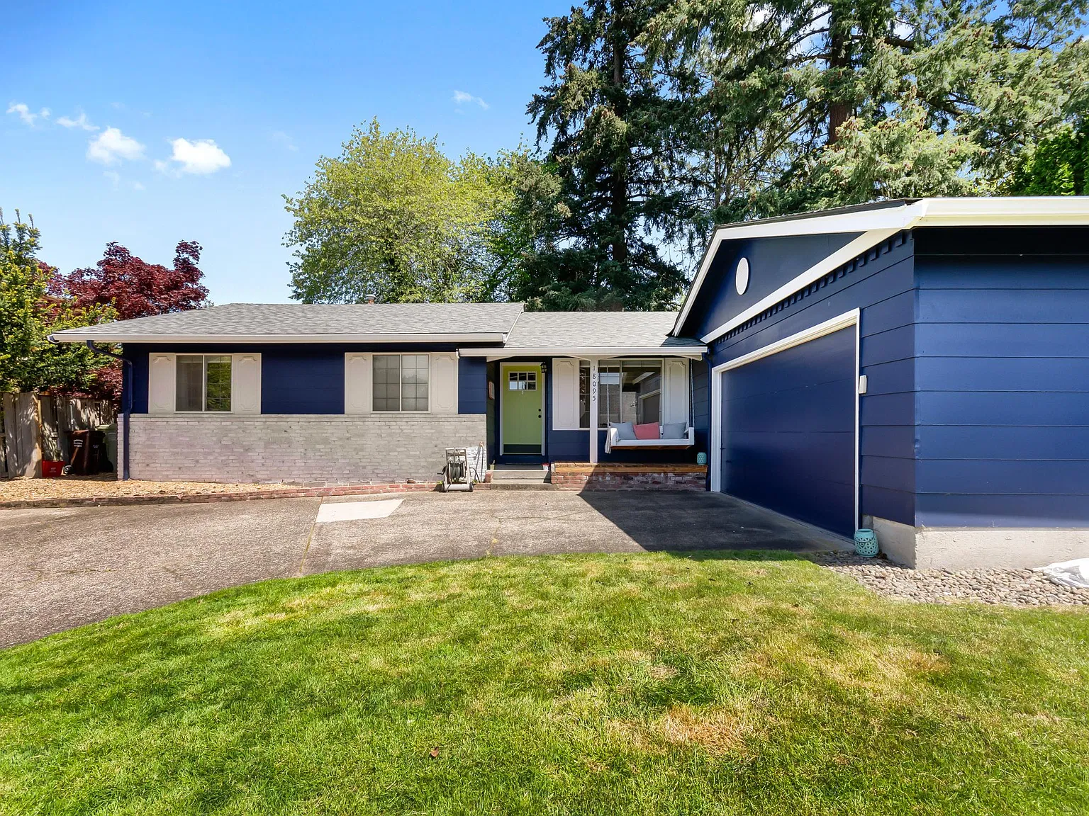 18095 NW Avalon Dr — Photo 3