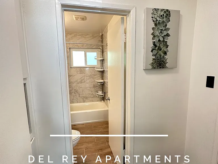 526 S 1st Ave #9 — Photo 19