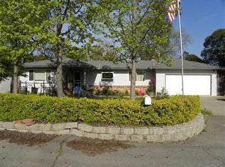 3900 Circle Dr, Loomis, CA 95650
