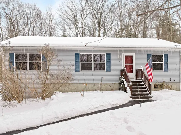 8 Saint Moritz Drive, New Durham, NH 03855
