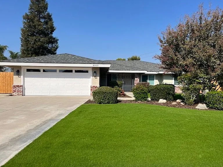 8900 Campus Park Ct — Photo 1