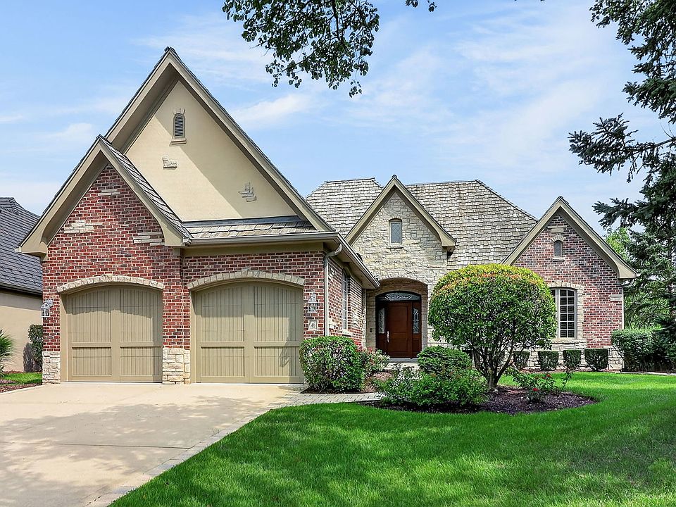 1st image of 46 Forest Gate Cir