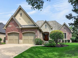 46 Forest Gate Cir, Oak Brook, IL 60523