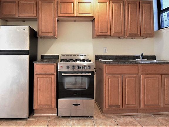 2nd image of 113 W 113th St #55