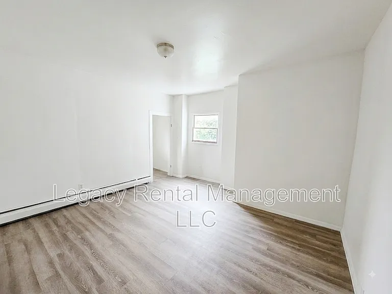 166 S Main St #1 — Photo 5