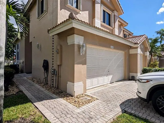 Building Photo - 1181 SW 158th Ave