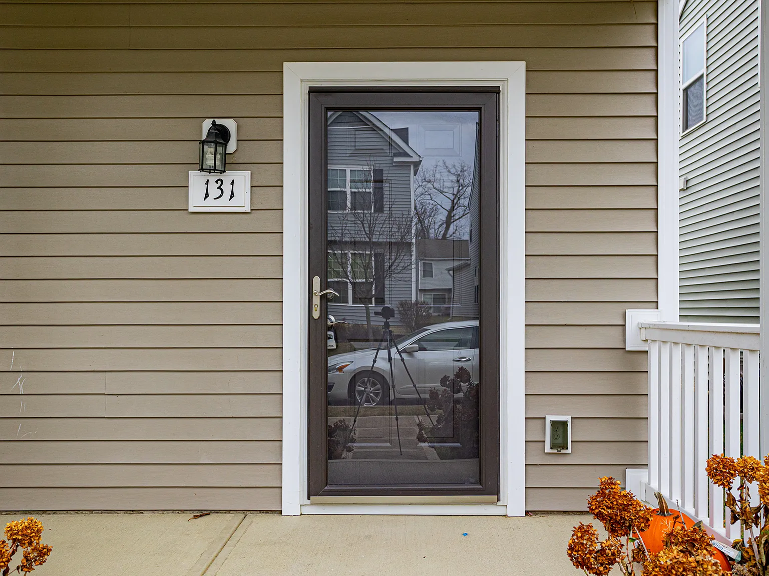 3 bed, 2.5 bath, 1900 sqft, $2,400 — Photo 3