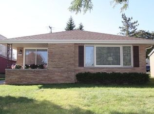 10943 W Harvard Ln, Wauwatosa, WI 53226