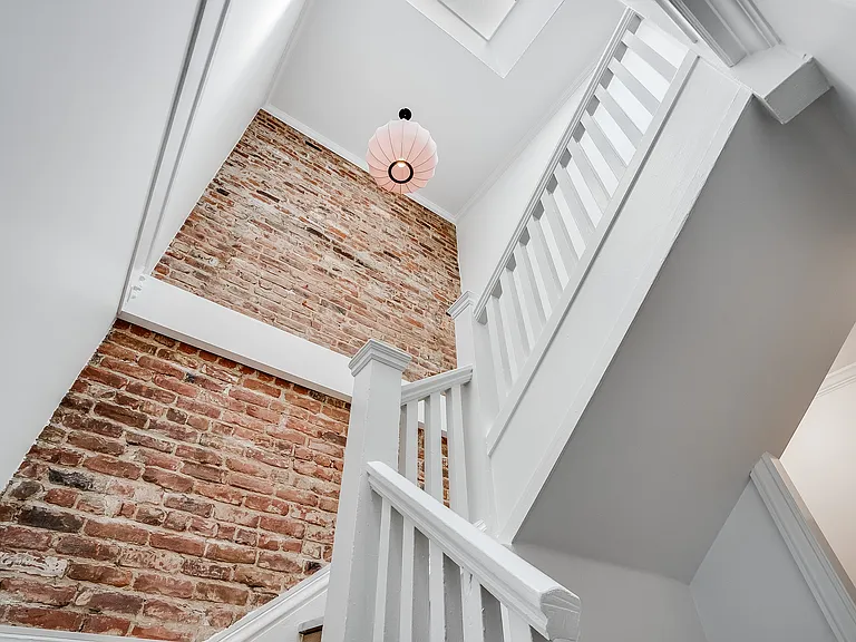 673 Broadway #5 — Photo 2