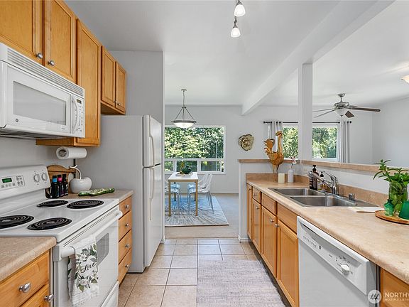 5th image of 504 Darby Drive #211